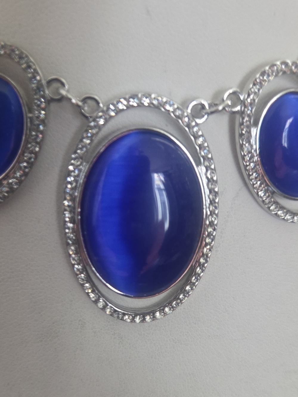Paparazzi Blue Gem Bling Necklace And Matching Ring Set NWT - Picture 3 of 7